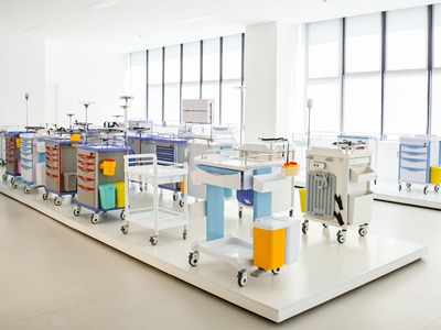 How to Choose the Best Emergency Trolley for Your Healthcare Facility